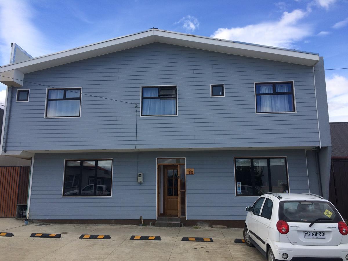 Hostal La Base Пуэрто-Наталес Экстерьер фото