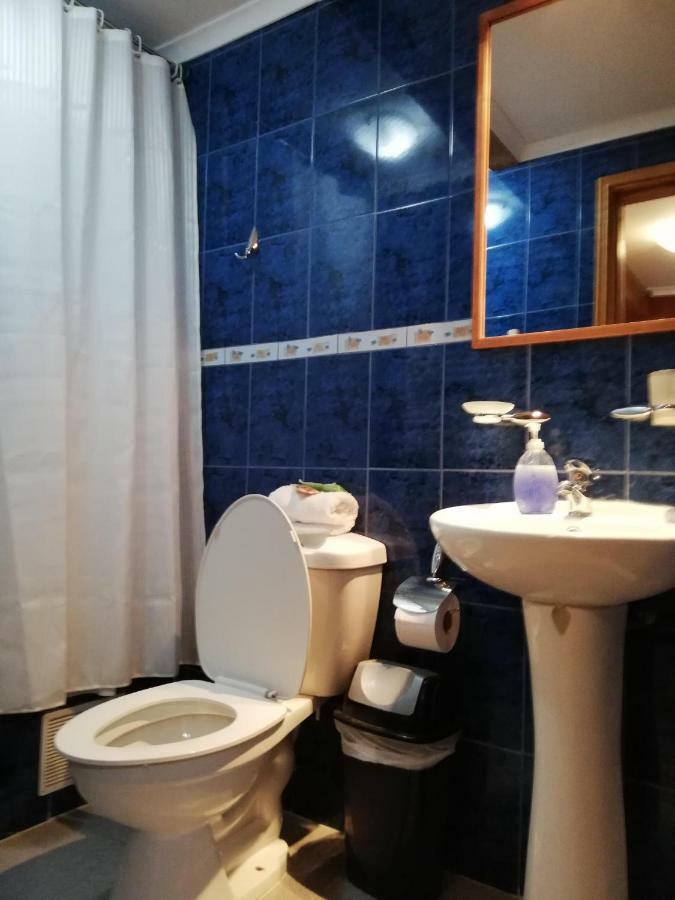 Hostal La Base Пуэрто-Наталес Экстерьер фото