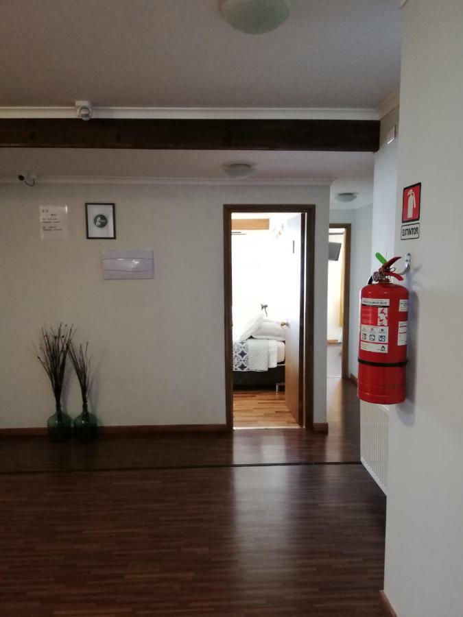 Hostal La Base Пуэрто-Наталес Экстерьер фото